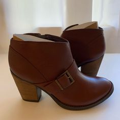 Ms Artisan Leather Booties Size 10 M (177) Tan Lace Up Boots, Calvin Klein Boots, Tan Block Heels, Sock Ankle Boots, Low Heel Ankle Boots, Black Ugg Boots, Black Uggs, Brown Leather Ankle Boots, Leather Artisan