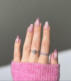 New Years Nail Designs, Christmas Nails Easy, Mermaid Nails, Nail Designs Glitter, Festival Nails, Sparkly Nails, New Year's Nails, Silver Nails