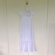 Who What Wear White Swiss Dot Dress, Never Worn White Maxi Dress With Ruffle Hem For Daywear, White Swiss Dot Dress For The Beach, White Swiss Dot Beach Dress, Casual Swiss Dot Dresses For Daywear, White Ruffle Hem Maxi Dress For Daywear, Casual White Broderie Anglaise Midi Dress, White Casual Broderie Anglaise Midi Dress, Red Leopard Dress, Swiss Dot Dress