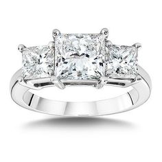 three stone princess cut diamond ring