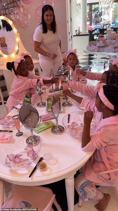 Blac Chyna throws daughter Dream a lavish seventh birthday bash... just two days after Khloe Kardashian spoiled her niece with an EPIC spa-themed party | Daily Mail Online True Thompson, Dream Kardashian, Rob Kardashian, Dreams Spa, Famous Kids