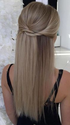 Bridesmaid Hair Straight, Elegant Straight Hairstyles, Straight Wedding Hair, Straight Formal Hairstyles, Straight Prom Hair, Half Updo Hairstyles, Formal Hairstyles For Long Hair, Ball Hairstyles