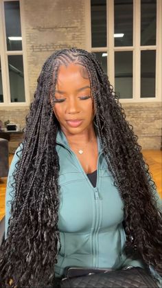 Fulani Braid With Color, Crossover Braids Black Hair, Prom Hairstyles Box Braids, Curlie Hairstyles, African Braids Hairstyles Pictures, Sunkissed Hair, Hair Braid Designs, Braiding Hairstyles, Style Braids