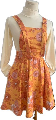 60 Aesthetic Fashion, Orange Cottagecore Outfit, 70s Fashion Women Dresses, Orange Cute Outfits, Orange Clothes Aesthetic, Orange Aesthetic Outfits, Honeycore Aesthetic Outfits, 60s Aesthetic Outfit, 70s Style Dress