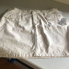 *Polo Jeans By Ralph Lauren Mini Skirt *Cream Color “Khaki” Style Skirt W/Pockets *Brand New W/Tag *100% Cotton *Size 14. Length 18”. Width 22”. *Smoke Free Home *No Trades/No Returns Ralph Lauren Skirt, Khaki Style, Ralph Lauren Skirts, Khaki Fashion, Polo Jeans, Style Skirt, Color Khaki, Skirt Fashion, Cream Color