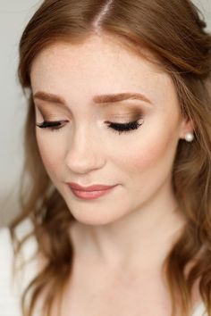 Wedding Makeup Looks To Be Exceptional ❤ See more: http://www.weddingforward.com/wedding-makeup-looks/ #weddings Engagement Photo Makeup, Bridal Makeup For Green Eyes, Wedding Makeup Redhead, Soft Wedding Makeup, Soft Natural Makeup, Pale Skin Makeup, Fair Skin Makeup, Pale Makeup