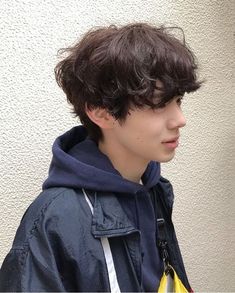 Asian Messy Hair Men, Male Hairstyles Thick Hair, Asian Wavy Perm Middle Part Men, Overgrown Two Block Haircut, Korean Loose Perm Men, Messy Asian Hair, Men Hairstyles Aesthetic, Asian Messy Hair, Short Masc Haircuts Ftm