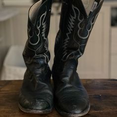 These Beautiful Vintage Black Cowboy Boots Have A Bit Of Wear But Are Still In Great, Wearable Shape. New, These Boots Would Sell Between $149-$299, So These Hard-To-Find Sized Boots Are A Real Steal. Note: Any Item Labeled “Vintage” Is 20-50 Years Old And Is Being Sold As-Is. While I Try To Identify Stains, Rips, Holes Or Flaws, It’s Possible My Vintage Eyeballs (50+ Years Old) May Have Missed Some! Vintage Cowgirl Boots, Black Cowboy Boots, Black Cowboy, Vintage Cowgirl, Mens Cowboy, Mens Cowboy Boots, Shoes Vintage, Cowgirl Boots, Vintage Shoes