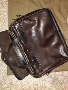 FILSON LEATHER ORIGINAL BRIEFCASE SIERRA BROWN  | eBay Designer Brown Bags For Business Trips, Brown Leather-lined Briefcase For Travel, Classic Brown Briefcase For Travel, Timeless Brown Briefcase For Travel, Classic Tote Briefcase With Luggage Sleeve, Timeless Brown Laptop Bag For Travel, Brown Top Handle Briefcase For Travel, Travel Brown Soft Leather Briefcase, Brown Briefcase With Luggage Sleeve