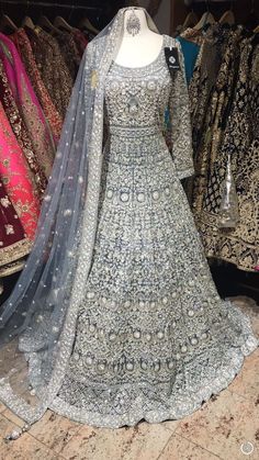 Bridal Lehenga Pakistani, Lehenga Pakistani, Pakistani Bridal Dresses, Simple Pakistani Dresses