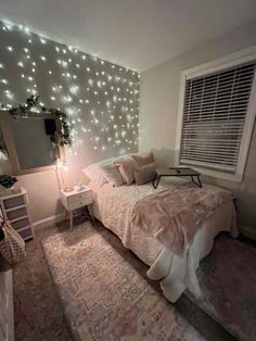 #white #bedroom #pillows #decor #decoration #aesthetic #duvet  follow this account for more  💕 17 Bedroom Ideas, Cute Gray Room Ideas, Big Wall Bedroom Ideas, Cute Small Room Ideas Aesthetic Grey, Room Inspo With Full Size Bed, Room Ideas Bedroom Cozy Simple, Non Basic Room Ideas, Corner Bed Ideas Queen Small Room, Lazy Room Ideas