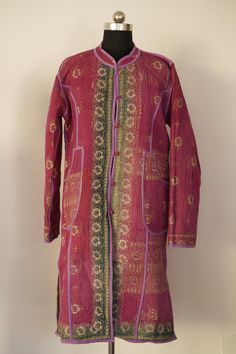 Welcome To Our Shop Product: One-Of-A-kind Handmade 100% Cotton Vintage Kantha Jacket. Color: Multi-color as Shown in Image. Fabric: 100% cotton ( Handmade In India ) The design of the jacket is very unique and very rare. Indian culture and associated with grace and beauty. Old hand made raali more then 1970s old pieces collected From villages Of Thar Desert converted into the vintage jacket and backside beautiful embroidery elephant work, This Raali belongs to higher caste people they give this raali carpet to her daughter in marriage DOWRY, due to very old I collected From the desert village of Rajasthan. There are many Makers known as Meghwals in the Indian caste system (untouchable people), who have been making clothes by hand for society since ancient times. Raali was used to be a gre Embroidery Elephant, Thar Desert, Kantha Jacket, Bohemian Handmade, Indian Culture, Style Japonais, Cute Jackets, How To Make Clothes, Vintage Kantha