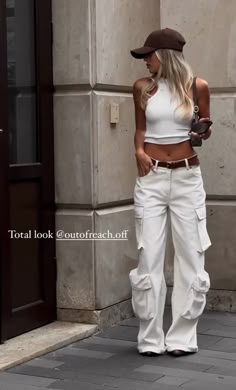 Cargo Outfits Women, Aesthetic Ropa, Pants Ideas, Chic Clothing Style, Summer Casual Outfits, Post Partum Outfits, Casual Summer Outfits For Women, Sleek Dress, Cargo Pants Outfit