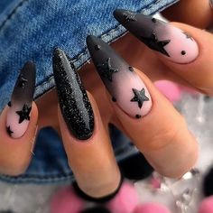 Edgy Winter Nails 2023-2024: 17 Daring Ideas - thepinkgoose.com Pastel Goth Nails, Nails Inspiration Simple, Nagel Stamping, Gothic Glamour, Plum Nails, Nail Art Halloween, Witch Nails, Witchy Nails, Punk Nails