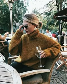 Turtle Neck Outfit, Vinter Mode Outfits, Turtleneck Outfits, Turtleneck Outfit, Bohol, Chic Sweaters, Winter Mode, Fall Winter Style, Casual Winter Outfits