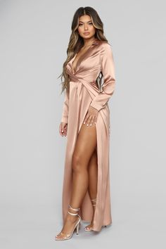 Mode Kimono, Champagne Dress, Look Plus Size, Cocktail Attire, Valentines Outfits, Satin Maxi Dress