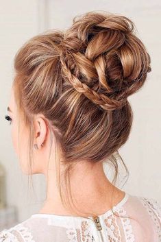 Beautiful braided wedding hairstyles_braided updo 21 High Bun Hairstyles, Prom Hair Updo, Braided Bun Hairstyles, Peinados Fáciles Para Cabello Corto, Braided Hairstyles Updo, Braided Hairstyles For Wedding, Wedding Hairstyles For Long Hair, Homecoming Hairstyles, Hairstyles Haircuts