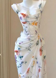 Extra Heels, Normal Delivery, Future Wardrobe, Elegante Casual, Dresses Dresses, Fabric Floral, Glam Dresses, Looks Chic, Mode Inspo