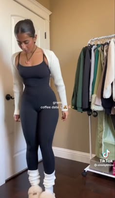 63 Degree Weather Outfit Winter, Skims Fuzzy Outfit, Baddie Lookbook Outfits, College Outfits Comfy Aesthetic, Fall Looks For Black Women Classy, San Francisco Clubbing Outfits, Body Suit Pants Outfit, Cute Bolero Outfit, Reliable Clothing Pieces