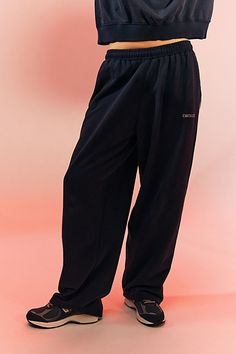 Wide leg jogger pants by iets frans… Features a relaxed fit with contrast ribbing and logo text. Easy wear with a stretch elastic waistband. Urban Outfitters exclusive. Features Wide leg joggers from iets frans… Relaxed fit Contrast ribbing Logo accents Elastic waistband UO exclusive Content + Care 100% Cotton Machine wash Imported Size + Fit Model is 5’9" and wearing size Small Measurements taken from size Small Rise: 13" Inseam: 30" Leg opening: 15" | iets frans... iets frans… Wide Leg Jogger Pant in Navy at Urban Outfitters Wide Leg Joggers, Fitted Joggers, Logo Text, Baggy Fits, Black Outfit, Easy Wear, Jogger Pants, Mens Bottom, Bottoms Pants