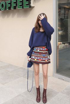 Skirt And Top Outfits, Looks Chic, Fashion Tips For Women, Korean Outfits, Japanese Fashion, Ethnic Fashion, Asian Fashion, Daily Outfits, Skirt Fashion