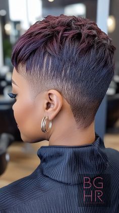 🍂 Fall Pixie Haircut Ideas for Black Women 🍂 – Black Girls Hair Rocks Women Low Cut Hairstyles, Short Braid Hairstyles For Black Women, Short Hair Styles For Black Women, Haircut Ideas For Black Women, Black Hair Pixie Cut, Black Women Pixie Cut, Short Hair Black Women, Black Short Hairstyles, Natural Hair Mohawk