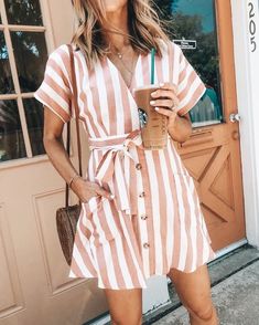 Mode Tips, Gaun Fashion, Casual Maternity, Striped Shirt Dress, Striped Mini Dress, Strappy Dresses, Van Cleef Arpels, Maternity Dress