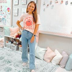 Show your passion & embrace your love for teaching with our Inspirational Teacher Tee! Designed with educators in mind, this tee combines comfort, style, and a touch of motivation. Perfect for the classroom, casual wear, or as a thoughtful gift, our teacher tees are a must-have for any dedicated educator. Featured Teacher: IG @keepingupwithmrskoterski wearing a light pink & size M Features: Motivational Designs: Each tee features a unique, inspirational quote or graphic that celebrates the teach Graphic Tees Teacher, Casual Summer Tops For Teacher Appreciation, Trendy Teacher Shirt, Casual Tops With Funny Print For Teacher Appreciation, Casual Short Sleeve T-shirt For School, 1st Grade Teacher Outfits, Casual Pink T-shirt For School, Casual Spring T-shirt For School, Trendy School T-shirt For Fall