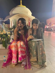 Shaadi Aesthetic, Desi Things, Desi Vibes, Pani Puri, Desi Aesthetic, Big Fat Indian Wedding, Salwar Kamiz, Desi Girl