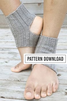 These simple socks have so many uses, from keeping your ankles warm in yoga class, to post-pedicure pampering, to just lounging around the house. Knit with an open toe and open heel, leaving enough room under your foot to allow for proper traction through your yoga practice. This pattern can easily be adapted to make calf length, knee high (or higher) leg warmers. Just repeat rounds 2-25 to match your preferred height. Happy Knitting! © 12 Little Things 2011-2020 » Made In Canada « Yoga Socks Pattern, Knee Length Socks, Toeless Socks, Crochet Poppy, Poppy Pins, Crochet Socks Pattern, Crochet Purse Pattern Free, Yoga Socks, Sock Knitting Patterns