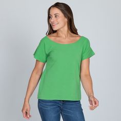 Gently fitted and flowy in all the right places, our organic cotton tee is a natural knockout for looking pretty in the sun. Handmade, and as beautifully casual as a summer evening. 100% cotton Semi-fitted cut Handwash in cold water with like colors; warm iron Handmade in & fairly traded from India Garment Measurements: Sizing in inches/cm Chest Length S 36 / 91.4 23.5 / 59.7 M 38 / 96.5 24 / 61 L 40 / 101.6 24.5 / 62.2 XL 42 / 106.7 25 / 63.5 Green Summer Tops For Everyday, Green Tops For Everyday Summer Wear, Green Everyday Tops For Summer, Green Everyday Summer Tops, Relaxed Short Sleeve Top For Everyday Summer Wear, Green Cotton Short Sleeve Top For Summer, Summer Tops For Casual Gatherings, Spring Organic Cotton Tops, Green Summer Top For Everyday Wear