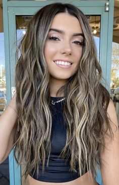 Dark Beachy Hair, Clairol Hair Color Chart, Bronde Haircolor Brunettes Ash, Beachy Hair Color, Glowup Ideas, Clairol Hair Color, Light Brunette Hair, Formal Hairstyle, Glow Hair