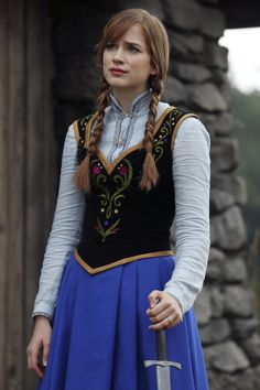 Ouat Family Tree, Elizabeth Lail, Frozen Costume, Princess Anna, Anna Frozen, Bloopers, Cosplay Ideas, Look At You, Season 4