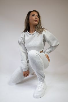 Pea Street has handmade the best quality loungewear for you peas. This light grey crop brush back sweatshirt jumper is super cute to go with the matching joggers and crop top. Ribbed collar and cuffs. model size 8-10 wearing size 10 handmade to order, high quality fabric. Cotton Cropped Sweater For Loungewear In Athleisure Style, Sporty Relaxed Fit Cropped Sweater For Loungewear, Casual Cropped Sweats For Loungewear, Winter Loungewear Crop Top With Crew Neck, Trendy Cropped Sweater With Ribbed Cuffs For Loungewear, Heather Grey Sweats With Ribbed Cuffs For Loungewear, Gray Ribbed Cuffs Sweatshirt For Loungewear, Cropped Cotton Sweater For Loungewear, Relaxed Fit Cropped Sweater For Loungewear