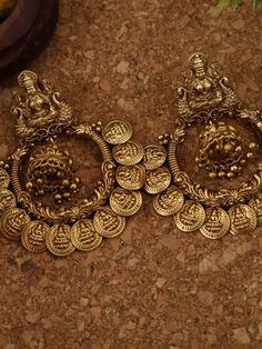 Kasulu Earrings Gold, Kasu Chandbali Earrings Gold, Kasulaperu Earrings Jewellery Designs, Gold Jewellery For Wedding, South Indian Jewellery Jhumkas, Kasu Earrings Gold, Chandbali Earrings Gold Antiques, Malabar Gold Jewellery Necklaces Antique, Indian Antique Jewellery