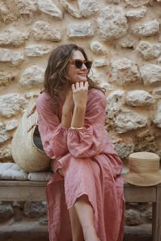 Chic Linen Dress With Gathered Sleeves, Pink Linen Bohemian Dresses, Bohemian Pink Linen Dresses, Pink Bohemian Dress With Gathered Sleeves, Pink Beach Dress With Gathered Sleeves, Pink Beach Dresses With Gathered Sleeves, Pink Bohemian Linen Dress, Feminine V-neck Linen Dress For Spring, Spring V-neck Feminine Linen Dress