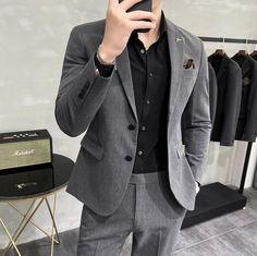 Black And Grey Suit, Mens Fashion Business, Men Stylish Dress, Groomsmen Suits, Fashion Suits For Men