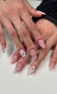 Asian Nails Designs, Short Nails Inspo Aesthetic, Short Nails French Tips, Stylish Acrylic Nails, Trendy Acrylic Nails, Nails Coffin Short, Outfits Asian, Viral Aesthetic, Chanel Lipstick