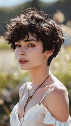 Pixie Textured Hair, Wave Pixie Haircut, Long Pixie Wavy Hair, Short Hair Styles Easy Pixie Cuts, Short Hair Cuts Wavy Hair, Wavy Short Haircuts, Pixie Wavy Hair, Short Wavy Hairstyle, Short Haircuts For Wavy Hair