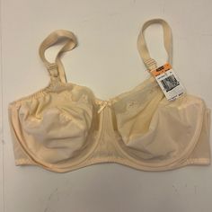 New With Tag Flower Bali Bra Size 40dd Underwire Classic Underwire Bra For Spring, Beige Full Coverage Bra For Spring, Spring Beige Full Cup Bra, Bali Bras, Light Beige, Bra Sizes, Women's Intimates, Bali, Bra