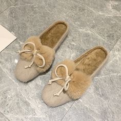 Shipping: Worldwide Express Shipping AvailableDelivery time: 7-15Days Fast ShippingReturns: Fast refund, 100% Money Back Guarantee.Brand Name: LBLGYShoes Type: MulesApplicable Place: OutsideUpper Material: FurHeel Height: Low (1cm-3cm)Origin: Mainland ChinaCN: ZhejiangSeason: WinterHeel Type: Square heelItem Type: SlippersModel Number: KK46Fashion Element: Butterfly-knotDepartment Name: AdultOutsole Material: RubberWith Platforms: YesInsole Material: Short PlushPattern Type: Mixed ColorsFit: Fit Slipper Shoes Women, Women Shoes Sandals, Mules Women, Slippers Women, Fur Slippers, Women's Slippers, Slipper Sandals, Slipper Shoes, Fur Slides