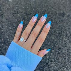 It’s giving Cinderella, and we are #OPIObsessed! 🤩 OPI Global Brand Ambassador @nailsbyzola used #OPINatureStrong for this enchanting, fully vegan french manicure with bold blue tips and glitter. Products: Botanical Base Coat #EcoForIt #BigBluetifulPlanet Top Coat #OPI #Nails #Mani #FrenchMani #VeganMani #VeganNailPolish Long French Nails, Light Blue Nails, Baby Blue Nails, Blue Nail Designs, Holiday Nail Art, Almond Nail, Nailed It, Nail Designs Spring