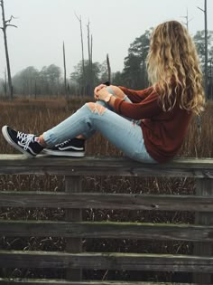 Take a walk in the woods in Sk8-Hi’s. Outfits Con Vans, Black Vans Outfit, Vans Shoes Outfit, Hannah Design, How To Wear Vans