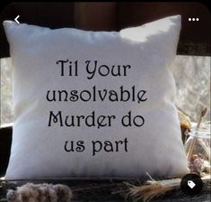 Pillow Form, Cool Stuff, Sarcastic Quotes, Decorative Pillow Covers, Cricut Crafts, Life Hacks, Pillow Cover, Funny Pictures, Funny Quotes