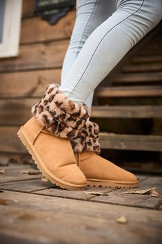 Introducing the luxurious SMAIBULUN Ugg Adelene Sherpa Woolen Boots in a chic chestnut hue. These boots feature a trendy leopard print and are crafted with cozy Sherpa wool for ultimate warmth and comfort. Elevate your winter wardrobe with these exclusive and stylish boots. 1'' heel 6.8'' shaft 15.6'' circumference Pull-on Lightly padded footbed Leather suede upper Wool lining Lightweight cushioning EVA sole Feature: Fully woollen ankle supply and keep extra warm. Reindeer Headband, Stylish Boots, Pocket Jacket, Eva Sole, Daily Dress, Dress Jewelry, Sequin Top, Winter Wardrobe, Ugg Boots