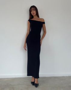 Rib Black Maxi Dress | Tehyun – motelrocks-com-us Tight Black Dress Maxi, Long Black Dress Mermaid, Elegant Dresses Black Long, Long Black Dress Vintage, Long Black Graduation Dress, Backless Black Maxi Dress, Work Events Outfits, Black Maxi Dress Aesthetic, Black Off Shoulder Dress Outfit