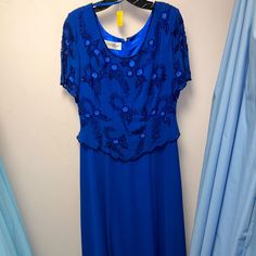 Mother Of The Bride Or Groom Dress. Or Formal Dress. Never Worn. Size 8 Spring Blue Short Sleeve Mother Of The Bride Dress, Spring Blue Dress For Mother Of The Bride, Blue Short Sleeve Evening Dress, Formal Blue Short Sleeve Dress, Blue Fitted Short Sleeve Mother Of The Bride Dress, Blue Short Sleeve Formal Dress, Royal Blue Short Sleeve Formal Dresses, Groom Dress, Size 8 Dress