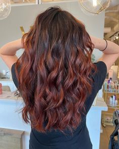 Red Highlights In Brown Hair Straight, Red Highlights Balayage, Light Brown Hair Red Highlights, Brown Hair Red Balayage, Red Hair On Brown Hair, Short Hair Pics, Red Brunette Hair, Brown To Red Ombre