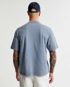 Our new short-sleeve tee in our softAF 180g fabric and vintage oversized-fit silhouette, featuring reverse seaming details, crew neckline and straight hem. Made in the same fabric as our Essential Tee but fits like our Premium Heavyweight Tee! Streetwear Tops With Ribbed Neckline And Short Sleeves, Blue Washed Tops For Casual Gatherings, Relaxed Fit Washed Blue Tops, Short Sleeve Tops With Ribbed Neckline For Streetwear, Relaxed Fit Cotton Tops For Elevated Casual Occasions, Short Sleeve Streetwear Tops With Ribbed Neckline, Boxy Fit Washed Tops With Crew Neck, Short Sleeve Tops For Casual Gatherings With Relaxed Fit, Washed Blue Relaxed Fit Short Sleeve Tops