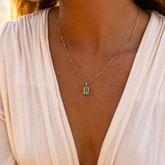 Classic Pendant Necklace, Emerald Pendant Necklace, Emerald Necklace Pendant, Emerald Pendant, Foot Jewelry, Amethyst Pendant, Green Amethyst, White Rose Gold, Sparkle Diamonds